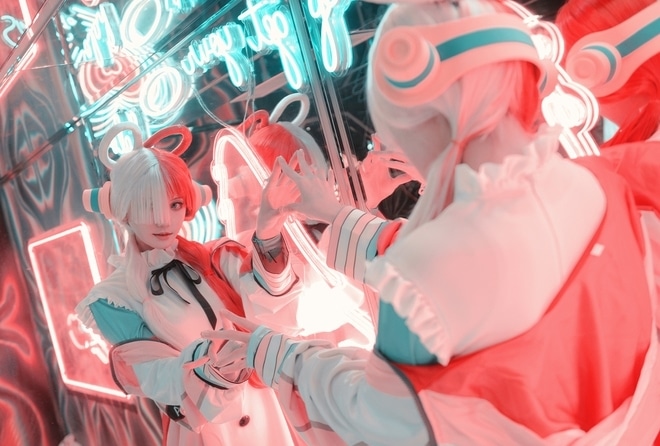 『ワンピース』女性キャラクターの美しいコスプレ特集！｜ウタ、ナミ