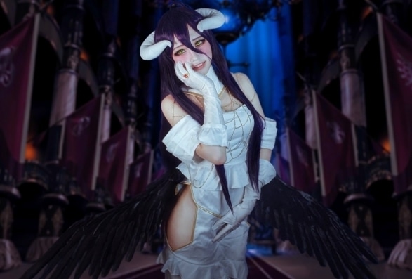 『オーバーロード』アルベド、シャルティアのセクシーなコスプレ特集