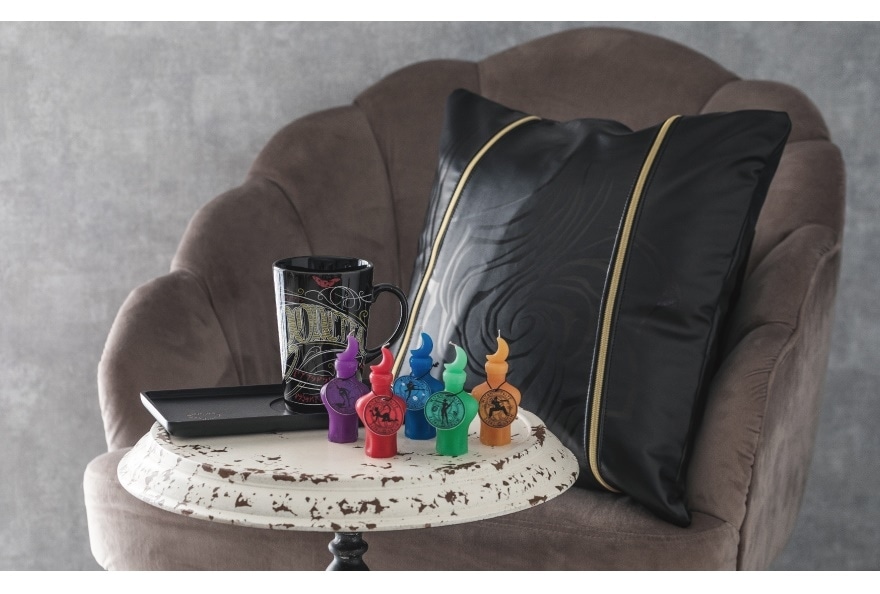 『ベヨネッタ』インテリアグッズがアニメイト通販に登場