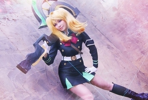 『終わりのセラフ』コスプレ特集│三宮三葉の美しい写真をお届け