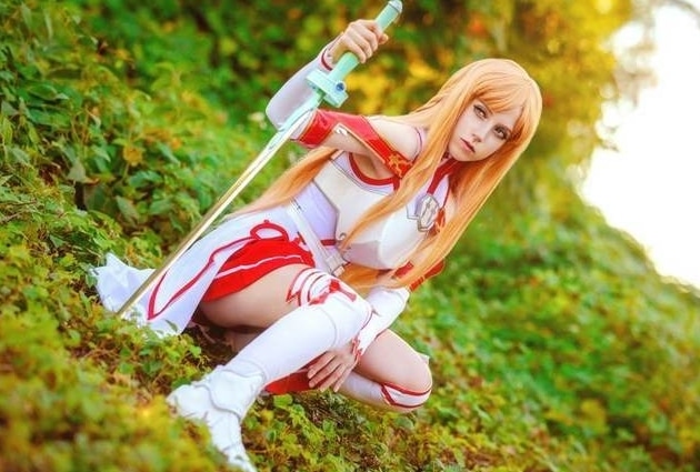 『ソードアート・オンライン』アスナたちの美しいコスプレ特集