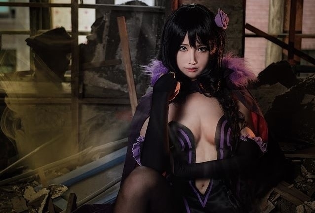 『リゼロ』コスプレ特集｜エミリア、レム、エルザ