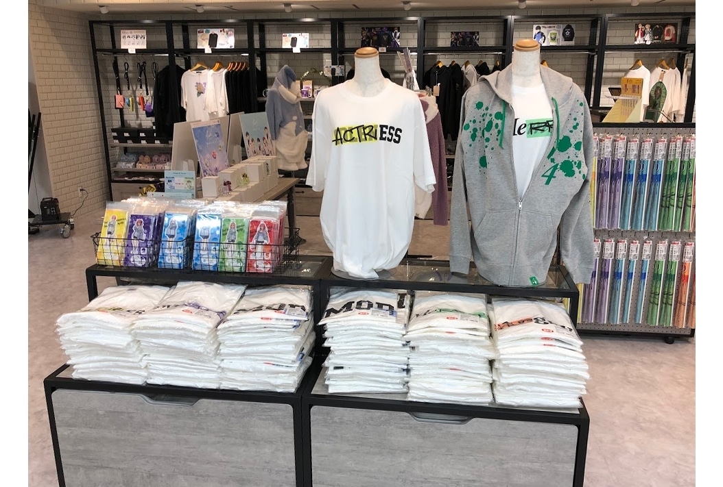 映画『五等分の花嫁』限定グッズが好評販売中！