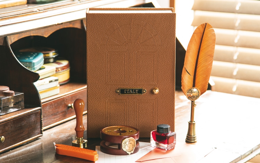 アニメ『ヘタリア World★Stars』より、個性豊かなカラーのインテリア雑貨が UUL に登場！