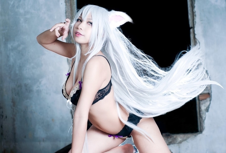 『〈物語〉シリーズ』より、羽川翼、忍野忍らのコスプレ写真をお届け