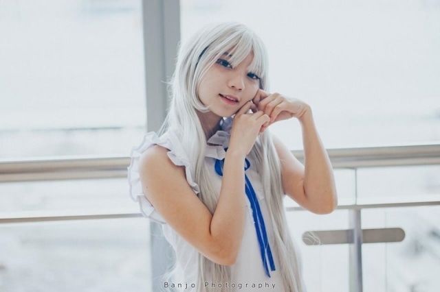銀髪キャラのコスプレ特集│本間芽衣子、立華かなで、エミリアの儚く美しい写真をお届け