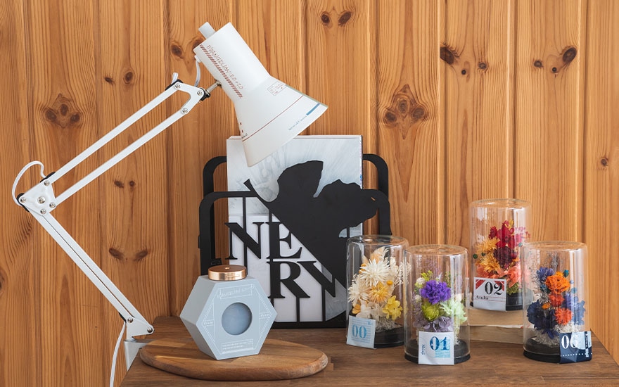 『エヴァンゲリオン』シリーズより、インテリアグッズが登場!