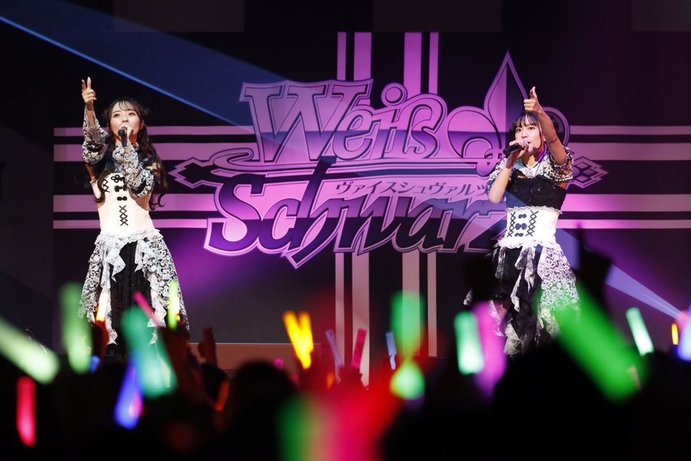 ClariS、miCometら出演「ヴァイスシュヴァルツ15周年記念ライブ」セトリ＆ライブ写真公開