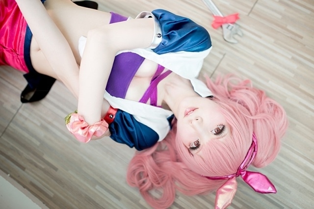 『マクロスΔ』可愛らしいマキナ、カナメのグラビアコスプレ特集