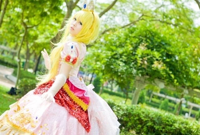 『マリオ』シリーズ ピーチ姫のキュートなコスプレ特集