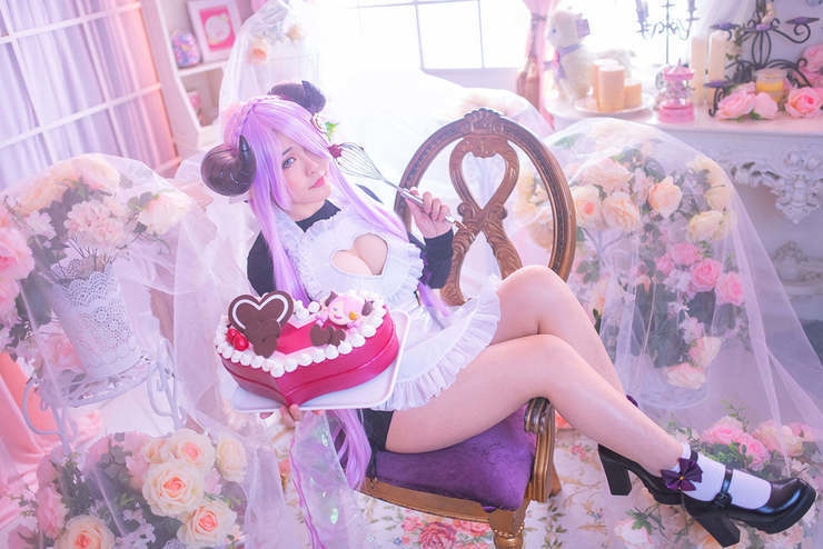 格闘ゲームに登場するキャラクターのコスプレ特集｜『ストリートファイター』シリーズジュリ、『グランブルーファンタジーVS』ナルメアなど