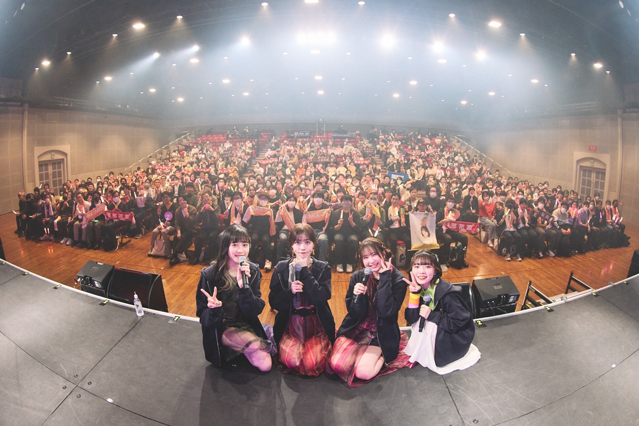 礒部花凜、船戸ゆり絵、小泉萌香の「MIX JUICE」初ファンミをレポート