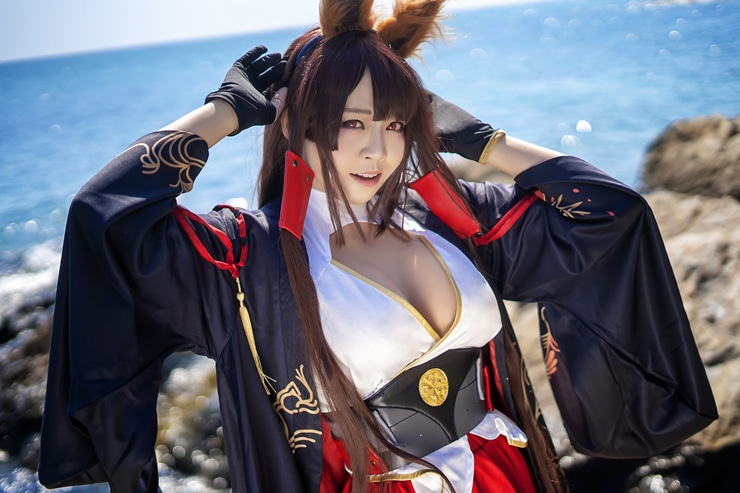 『アズールレーン』愛宕、大鳳など｜セクシーなコスプレ写真特集