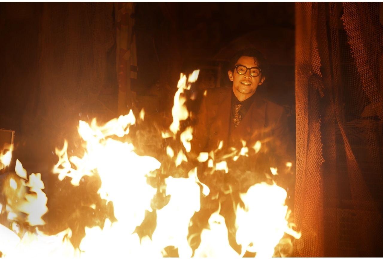 『映画 マイホームヒーロー』ラスボス・志野(津田健次郎)の場面写真解禁