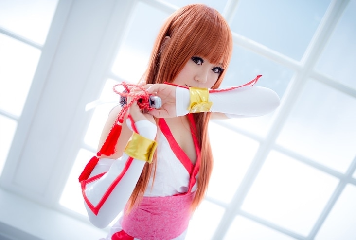 『DEAD OR ALIVE』コスプレ特集｜かすみ、ほのから