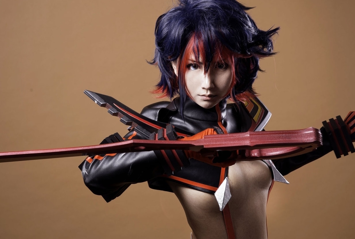 『キルラキル』纏流子に扮したコスプレイヤーの美麗な写真をお届け