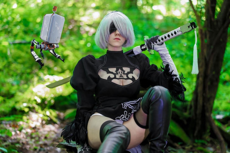 『NieR：Automata』シリーズに登場するキャラクターのセクシーなコスプレ写真