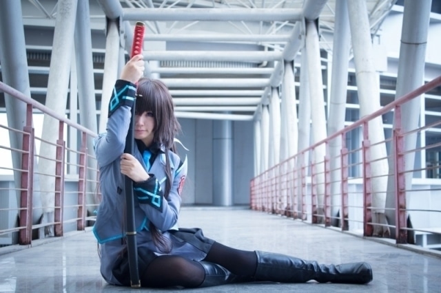 香月夕呼、篁唯依が登場！『マブラヴ』美しいコスプレ特集