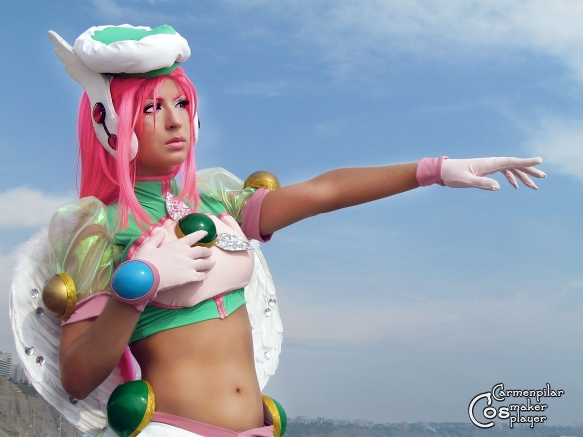 『コレクター・ユイ』美しいコスプレ特集│ユイ、アイ、ハルナ