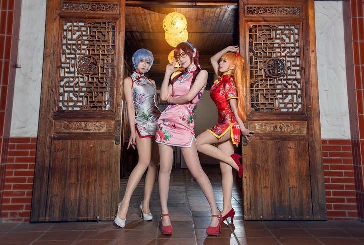 『エヴァ』レイ、アスカ、マリの美麗でセクシーなコスプレ特集