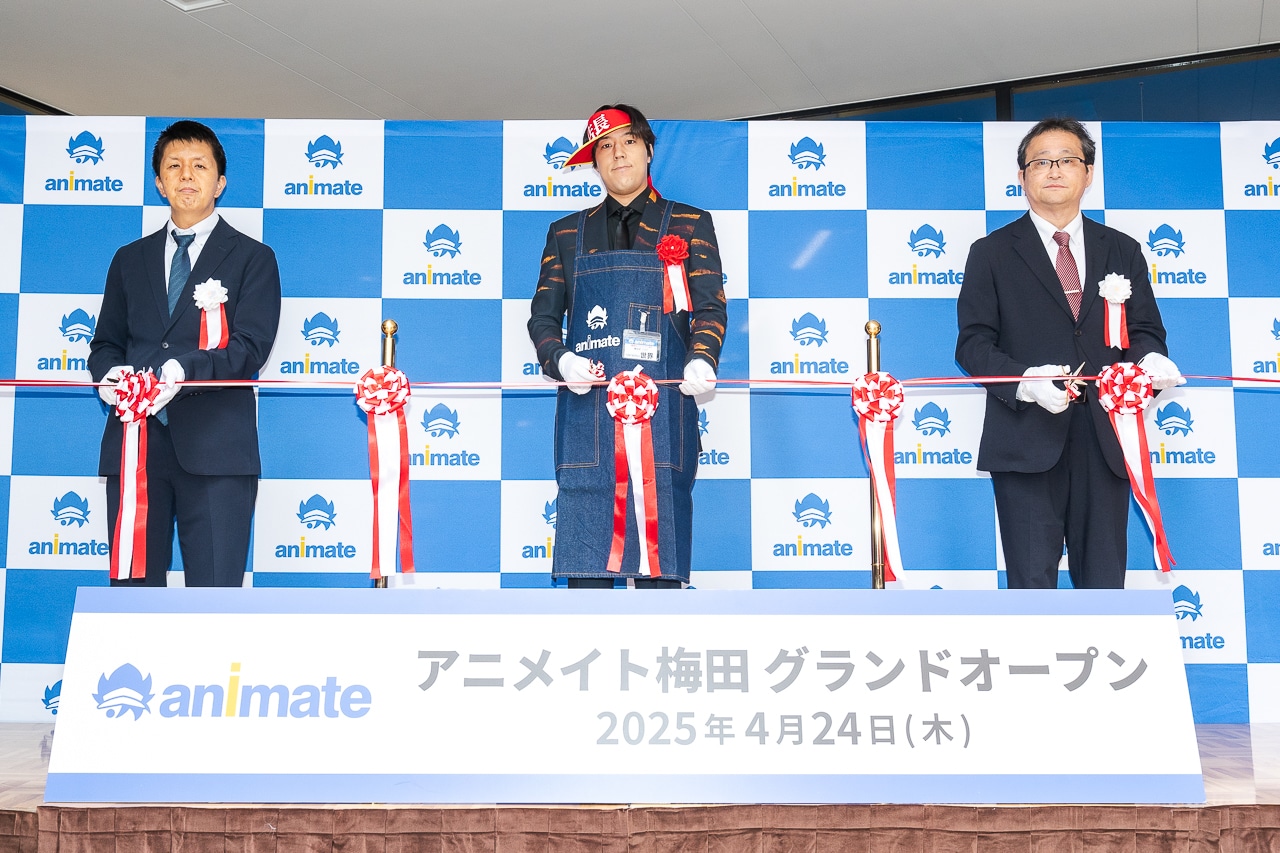 EXILE / FANTASTICS 世界がアニメイト梅田オープニングセレモニーに出演【レポート＆インタビュー】