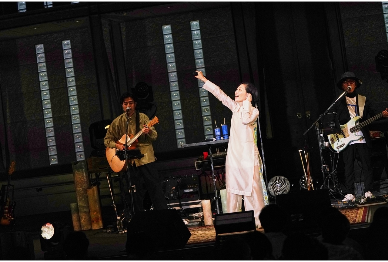 坂本真綾、30周年記念SPECIAL LIVE開催をFCライブで発表！