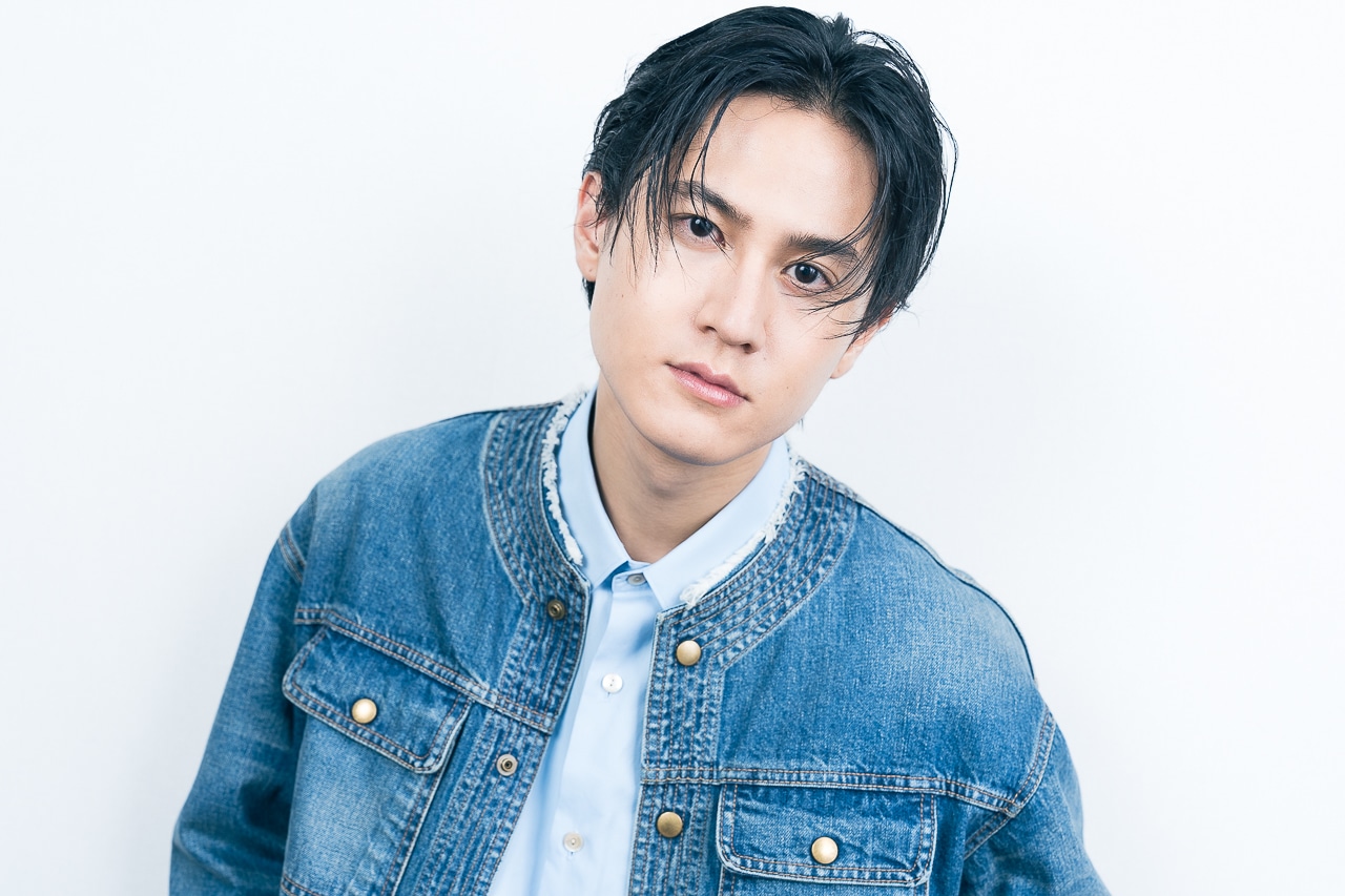 武内駿輔が貫く「パンクロッカー」としてのスーパーマン【インタビュー】